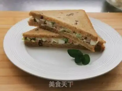 Make Tata sauce, whole wheat sandwich step 4