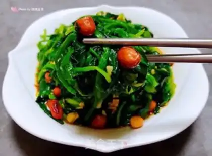 Make Garlic spinach with peanut rice step 12