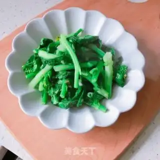 Make Garlic cabbage step 8