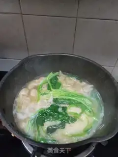 Make The spinach cloud swallows noodle soup step 5