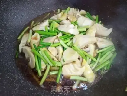 Make Garlic sprouts step 3