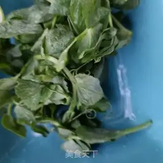 Make Sweet peas with hot noodles step 6