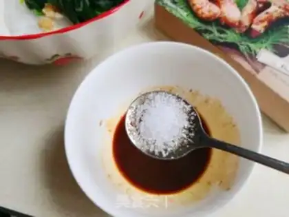 Make A spinach mix fan step 5