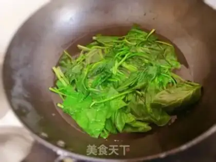 Make Fan spinach with soy sauce step 0