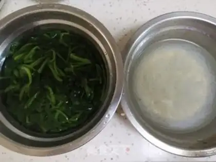 Make Fan spinach with soy sauce step 2
