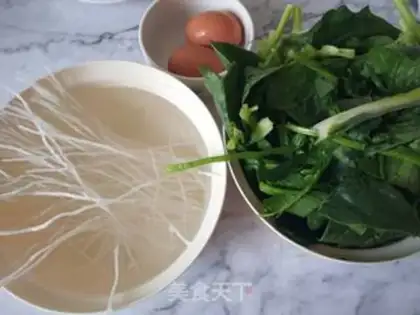 Make Spinach egg powdered double-coloured dumplings step 0