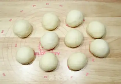 Make caterpillar bread step 7
