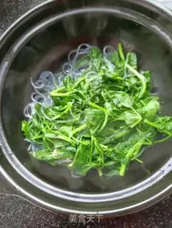 Make Peas and duck blood fan soup step 13