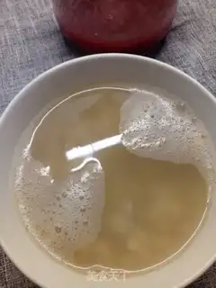 Make Strawberry oatmeal step 1