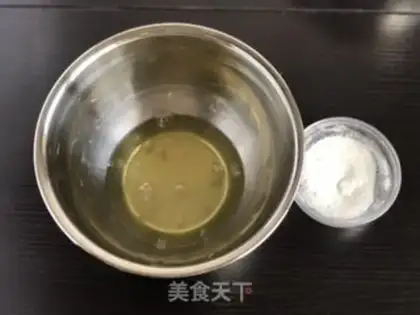 Make Seaweed pine bee step 1