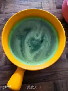 Make A spinach soya for iron step 1