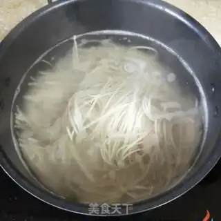 Make Fresh beef noodles step 6