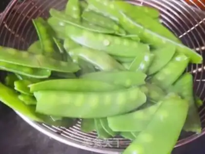 Make Dutch beans for lunch step 1