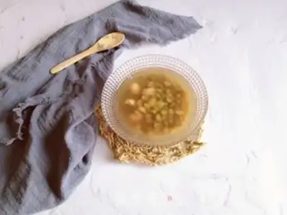 Make Green Bean Lotus soup step 4