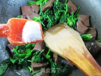 Make Duck-blooded spinach step 7