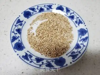 Make White sesame cabbage step 0