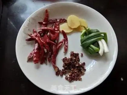Make Spicy eggs step 2