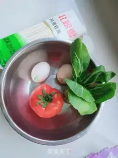 Make Tomato egg noodles step 0