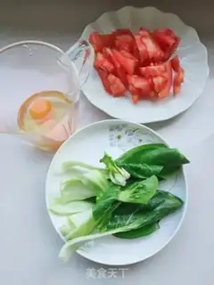 Make Tomato egg noodles step 1