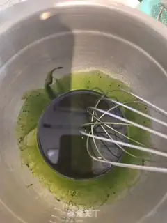 Make Tea strawberry rolls step 0