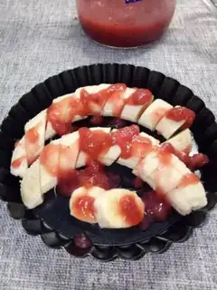 Make Strawberry banana salad step 3