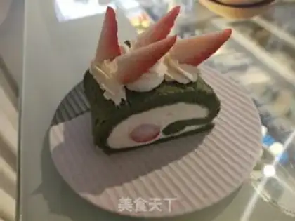 Make Tea strawberry rolls step 13
