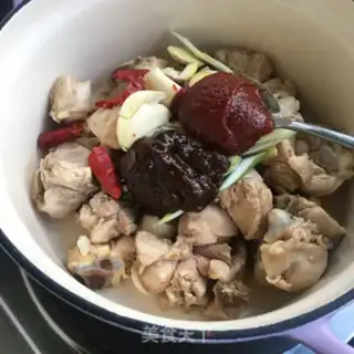 Make Chicken-legged potato pot step 6