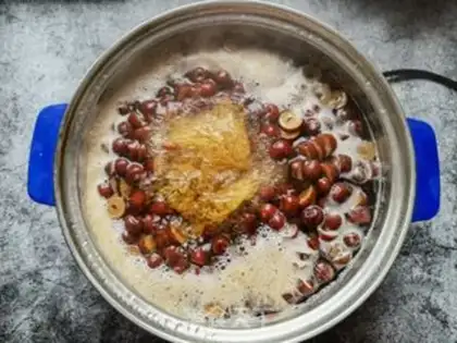 Make Western cucumbers, red date tea step 7