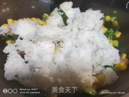Make Ham corn fried rice step 2