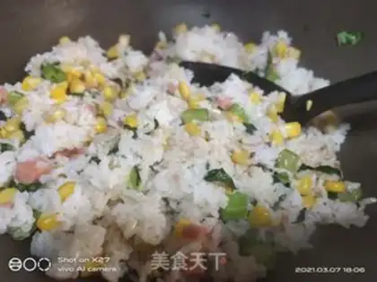 Make Ham corn fried rice step 4