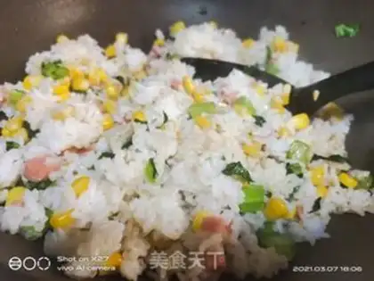 Make Ham corn fried rice step 6