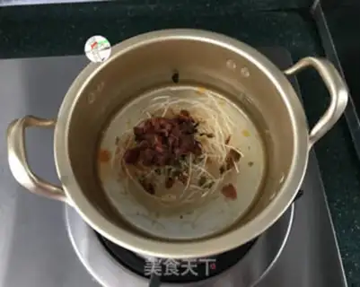 Make Sour soup with a tummy shrimp step 7