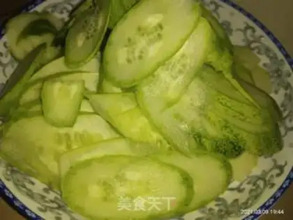 Make Clear the cucumber step 1