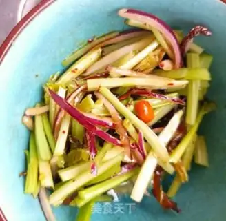 Make Celery with greasy chicken step 10