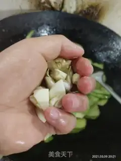Make Clear the cucumber step 4