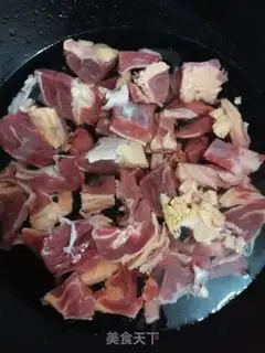 Make Tomato beef soup step 0