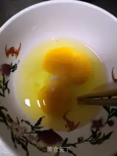 Make Scrambled eggs step 2