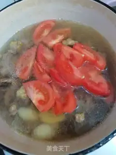 Make Tomato beef soup step 2