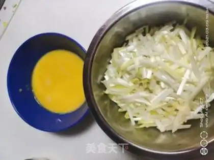 Make Eggs are fried step 0