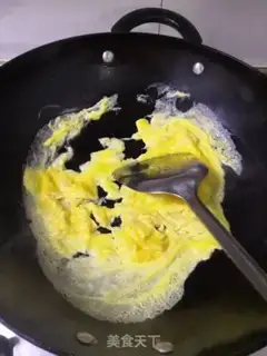Make Scrambled eggs step 4