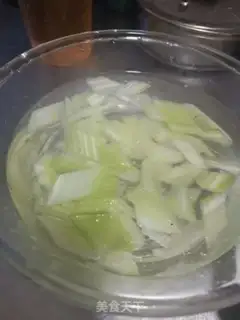 Make The Celery Lily step 7