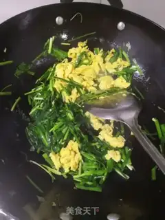 Make Scrambled eggs step 8