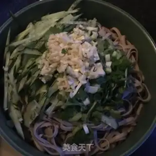 Make cucumber-swipe noodles step 5