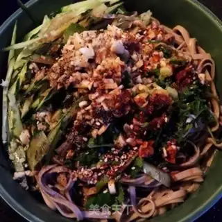 Make cucumber-swipe noodles step 7
