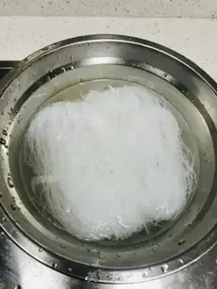 Make A fan of doll food step 1