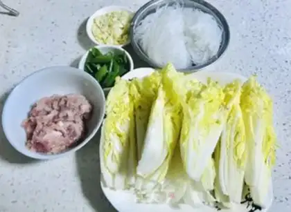 Make A fan of doll food step 2