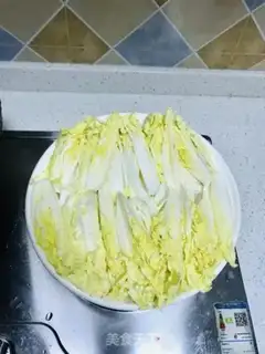 Make A fan of doll food step 4