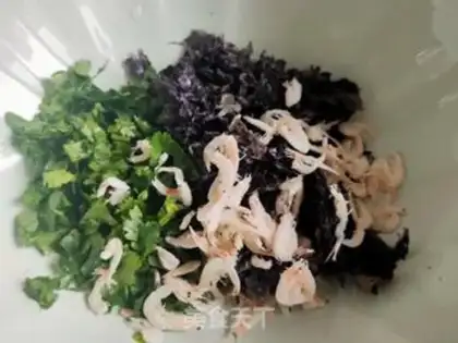 Make Shrimp pickle soup step 3