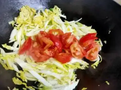 Make Tomato doll fried eggs step 6