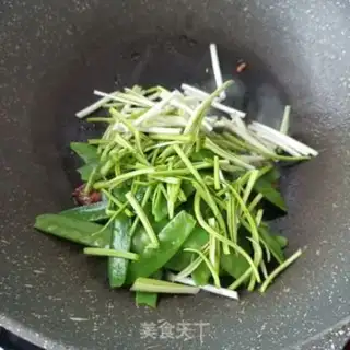 Make Garlic Dutch beans step 12
